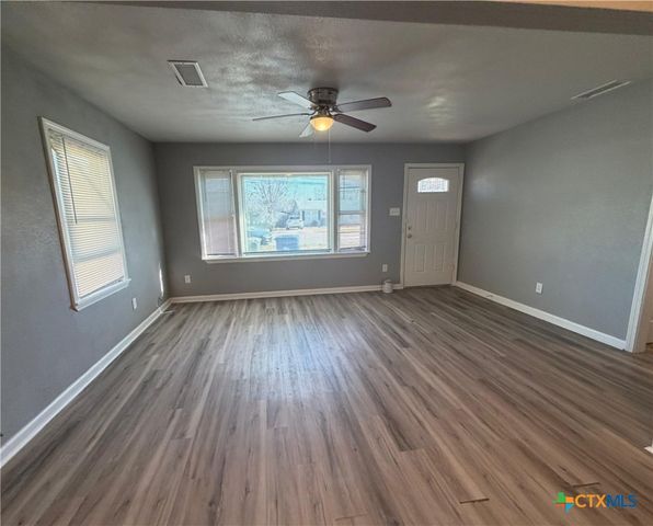 408 Veterans Avenue, Copperas Cove, TX 76522