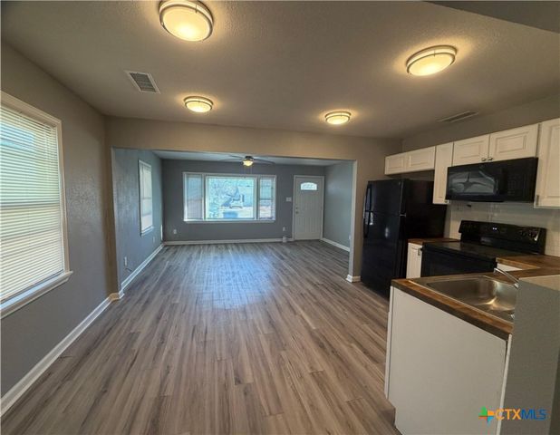 408 Veterans Avenue, Copperas Cove, TX 76522