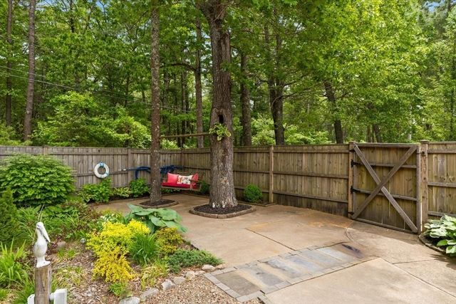 19 Station St, Wareham, MA 02571