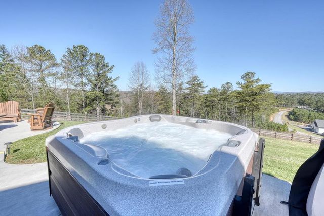 1309 Ridge Pointe Way, Blairsville, GA 30512