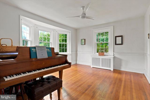424 HAVERFORD AVE, Narberth, PA 19072