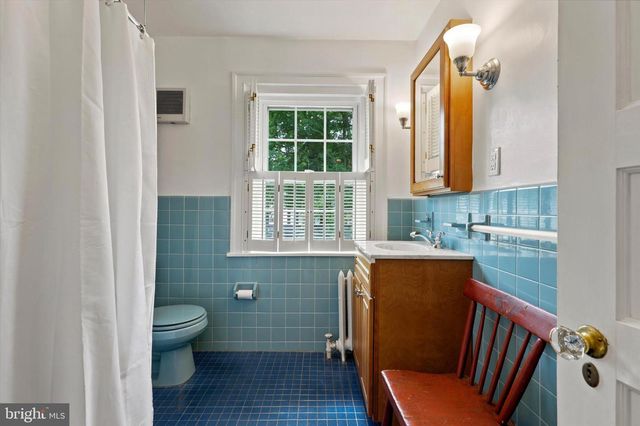 424 HAVERFORD AVE, Narberth, PA 19072