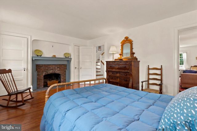 424 HAVERFORD AVE, Narberth, PA 19072