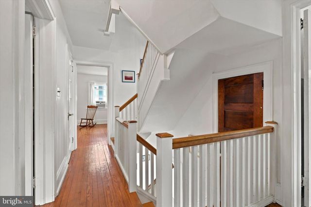 424 HAVERFORD AVE, Narberth, PA 19072