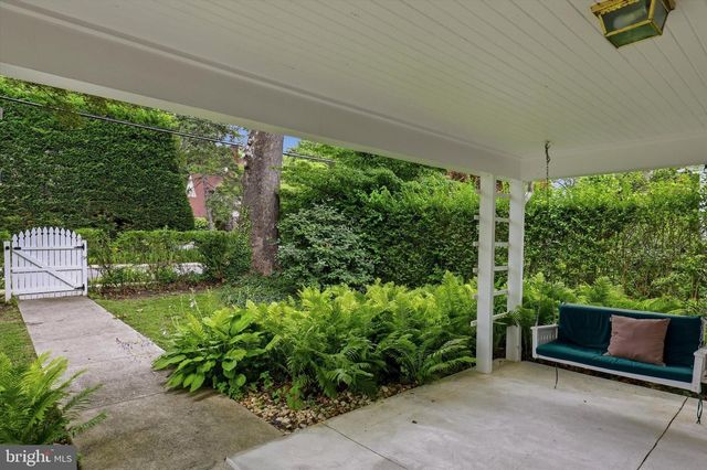 424 HAVERFORD AVE, Narberth, PA 19072