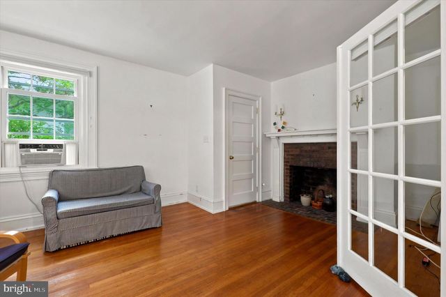 424 HAVERFORD AVE, Narberth, PA 19072
