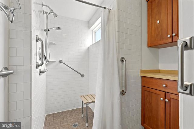 424 HAVERFORD AVE, Narberth, PA 19072