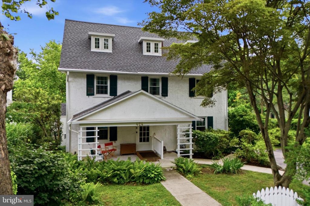 424 HAVERFORD AVE, Narberth, PA 19072