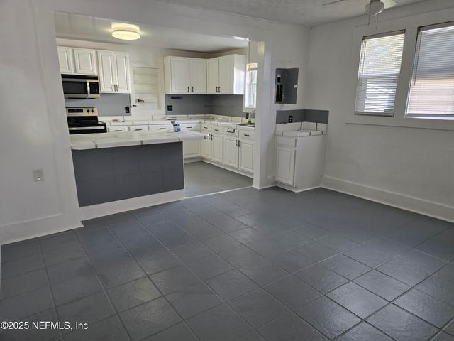 4710 SPRINGFIELD Boulevard, Jacksonville, FL 32206