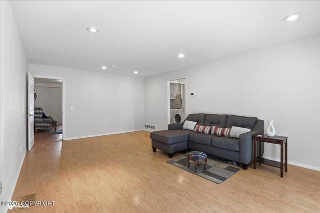 2060 Courage Circle, Anchorage, AK 99507