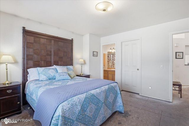 2060 Courage Circle, Anchorage, AK 99507