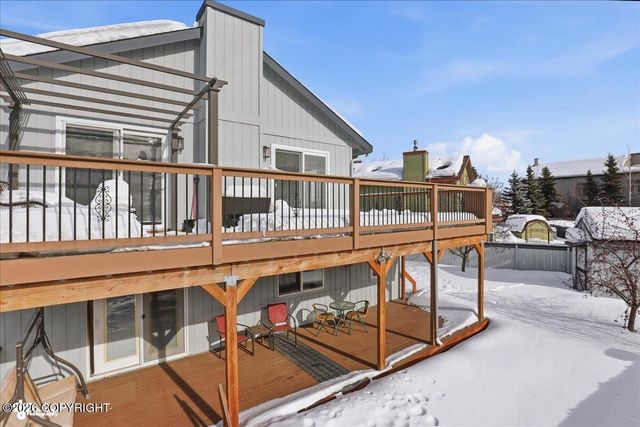 2060 Courage Circle, Anchorage, AK 99507