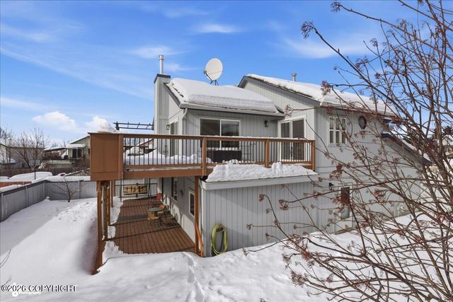 2060 Courage Circle, Anchorage, AK 99507