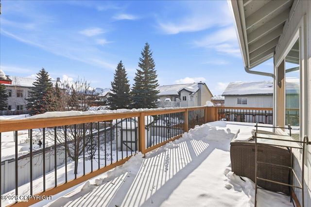 2060 Courage Circle, Anchorage, AK 99507