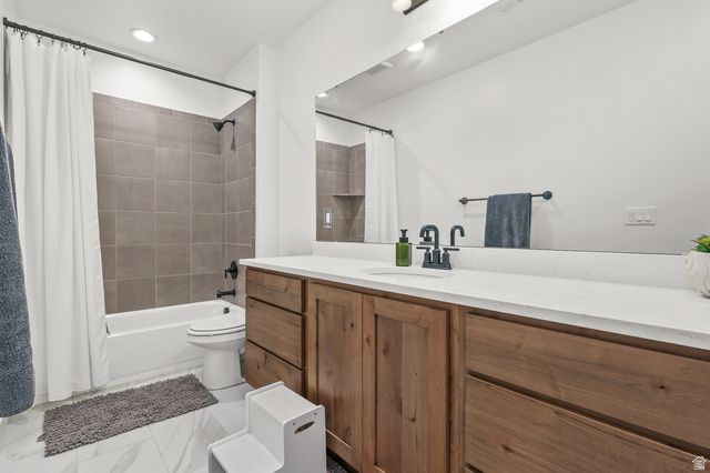 928 S 1950 W, Layton, UT 84041