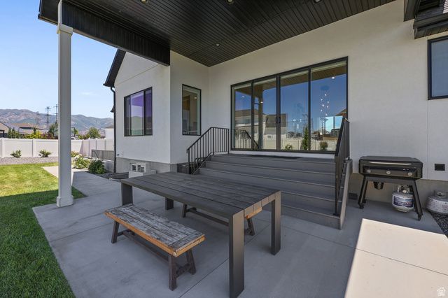 928 S 1950 W, Layton, UT 84041