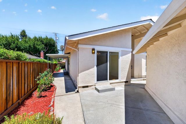 879 El Rio Drive, San Jose, CA 95125