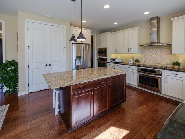 4019 Tullymore Pointe, Portage City, MI 49024
