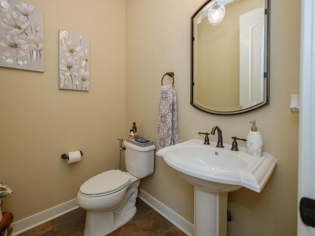 4019 Tullymore Pointe, Portage City, MI 49024