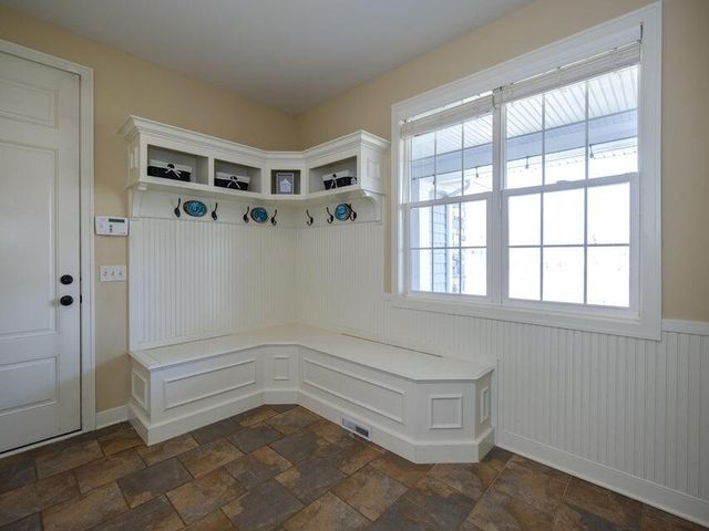 4019 Tullymore Pointe, Portage City, MI 49024