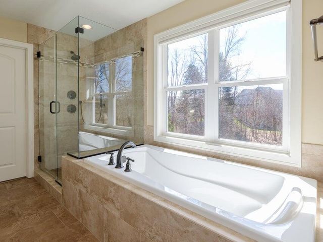 4019 Tullymore Pointe, Portage City, MI 49024