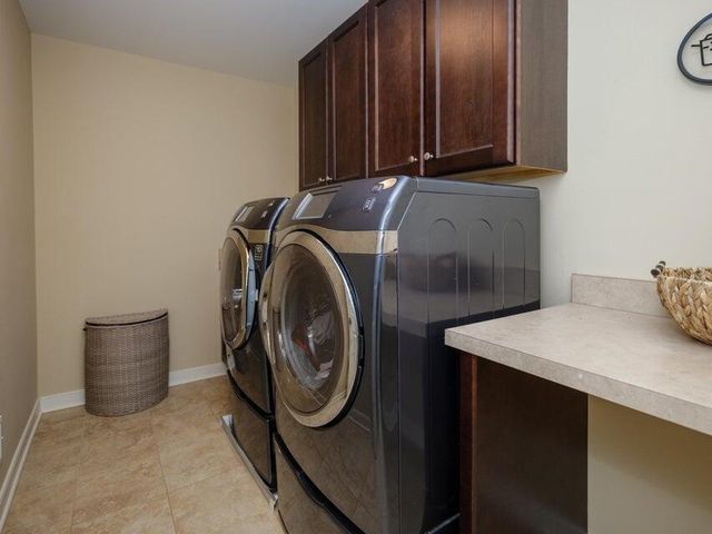 4019 Tullymore Pointe, Portage City, MI 49024