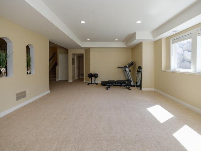 4019 Tullymore Pointe, Portage City, MI 49024