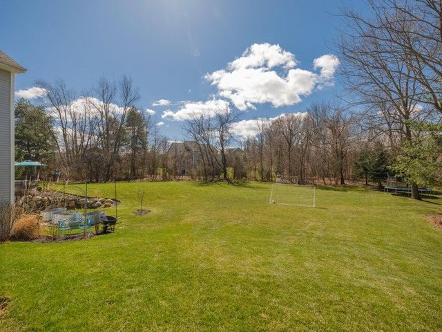 4019 Tullymore Pointe, Portage City, MI 49024