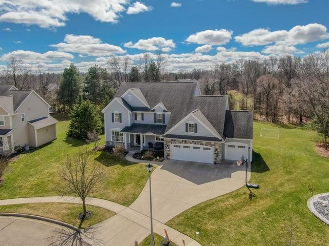 4019 Tullymore Pointe, Portage City, MI 49024