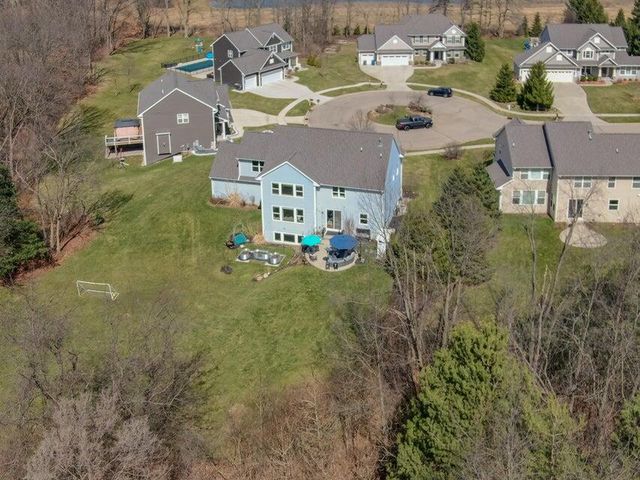 4019 Tullymore Pointe, Portage City, MI 49024