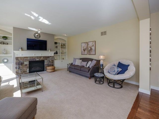 4019 Tullymore Pointe, Portage City, MI 49024