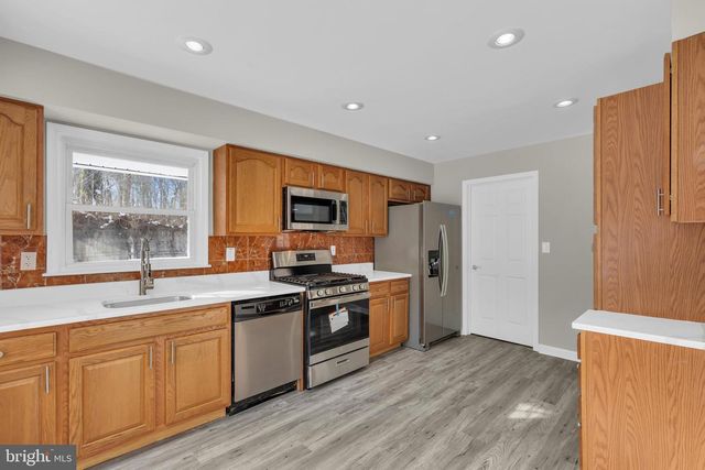 146 ARCH ST, Browns Mills, NJ 08015