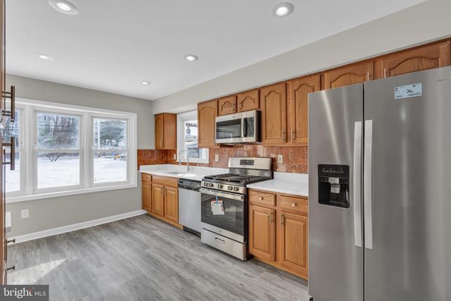 146 ARCH ST, Browns Mills, NJ 08015