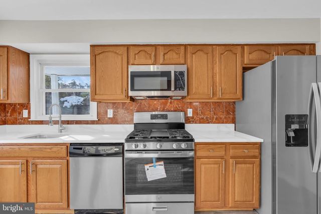 146 ARCH ST, Browns Mills, NJ 08015