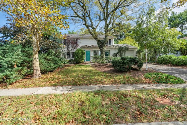 8 Avalon Lane, Aberdeen, NJ 07747