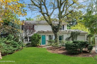 8 Avalon Lane, Aberdeen, NJ 07747