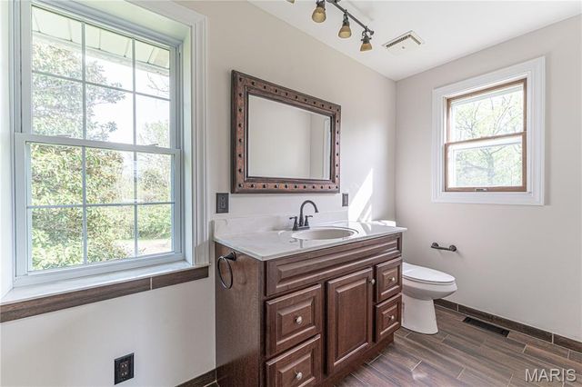 3085 Old Highway 100, Villa Ridge, MO 63089