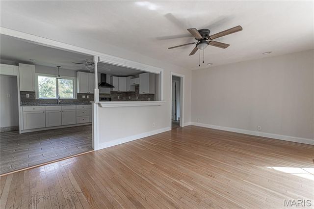 3085 Old Highway 100, Villa Ridge, MO 63089