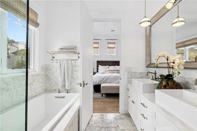 718 Poinsettia, Corona Del Mar, CA 92625