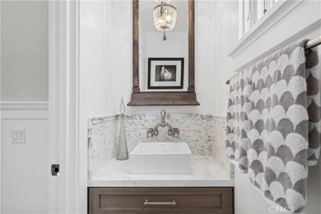 718 Poinsettia, Corona Del Mar, CA 92625