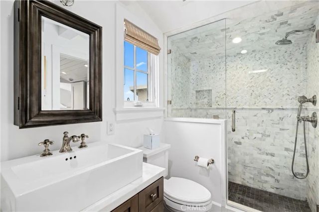 718 Poinsettia, Corona Del Mar, CA 92625