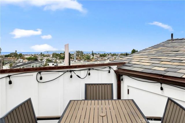718 Poinsettia, Corona Del Mar, CA 92625