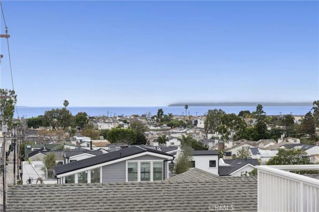 718 Poinsettia, Corona Del Mar, CA 92625