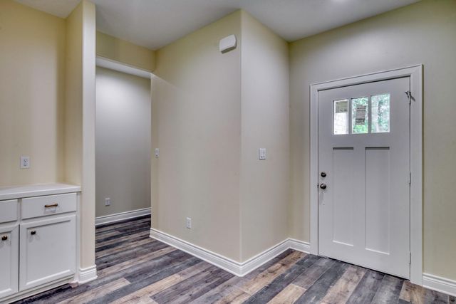 1112 Holly Springs Drive, Huntsville, TX 77320