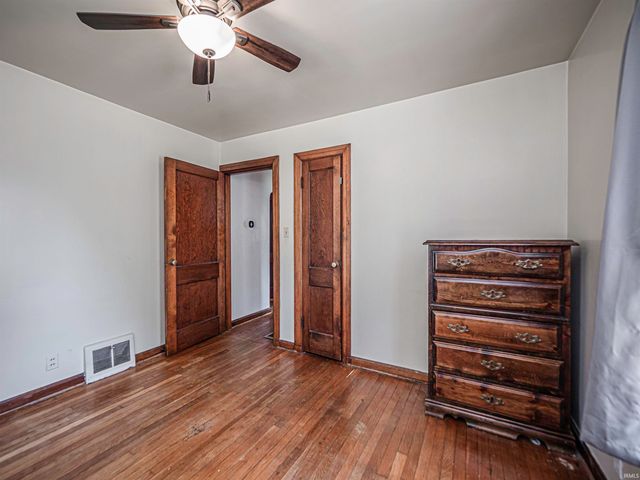 1661 S Fares Avenue, Evansville, IN 47714