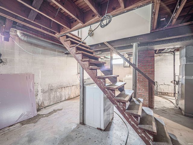 1661 S Fares Avenue, Evansville, IN 47714