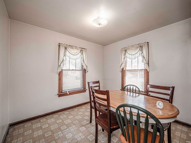 1661 S Fares Avenue, Evansville, IN 47714