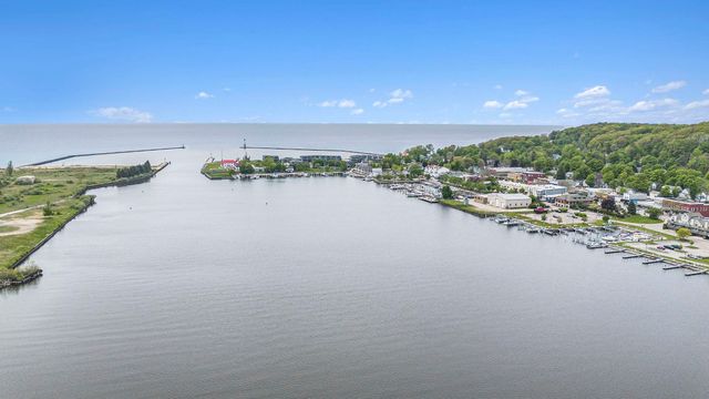 Unit 3B Lake Street, Frankfort, MI 49635