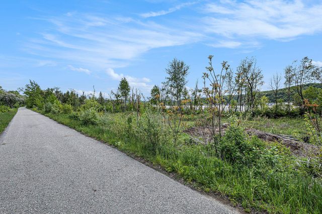 Unit 3B Lake Street, Frankfort, MI 49635