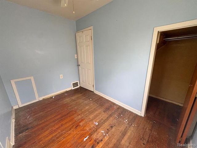 25680 Send Street, Roseville, MI 48066